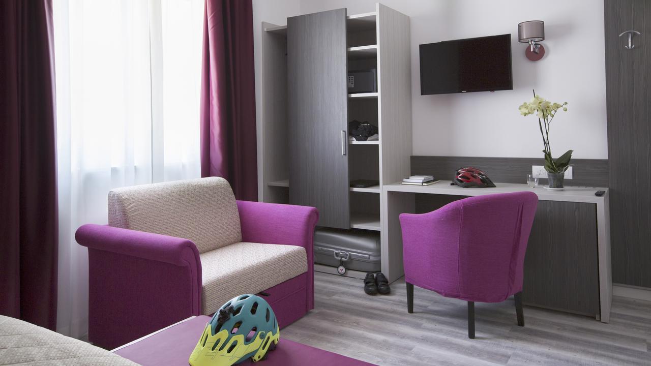 Alma Living Hotel- Al Girarrosto Venzone Luaran gambar