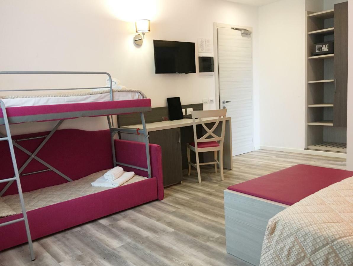 Alma Living Hotel- Al Girarrosto Venzone Luaran gambar